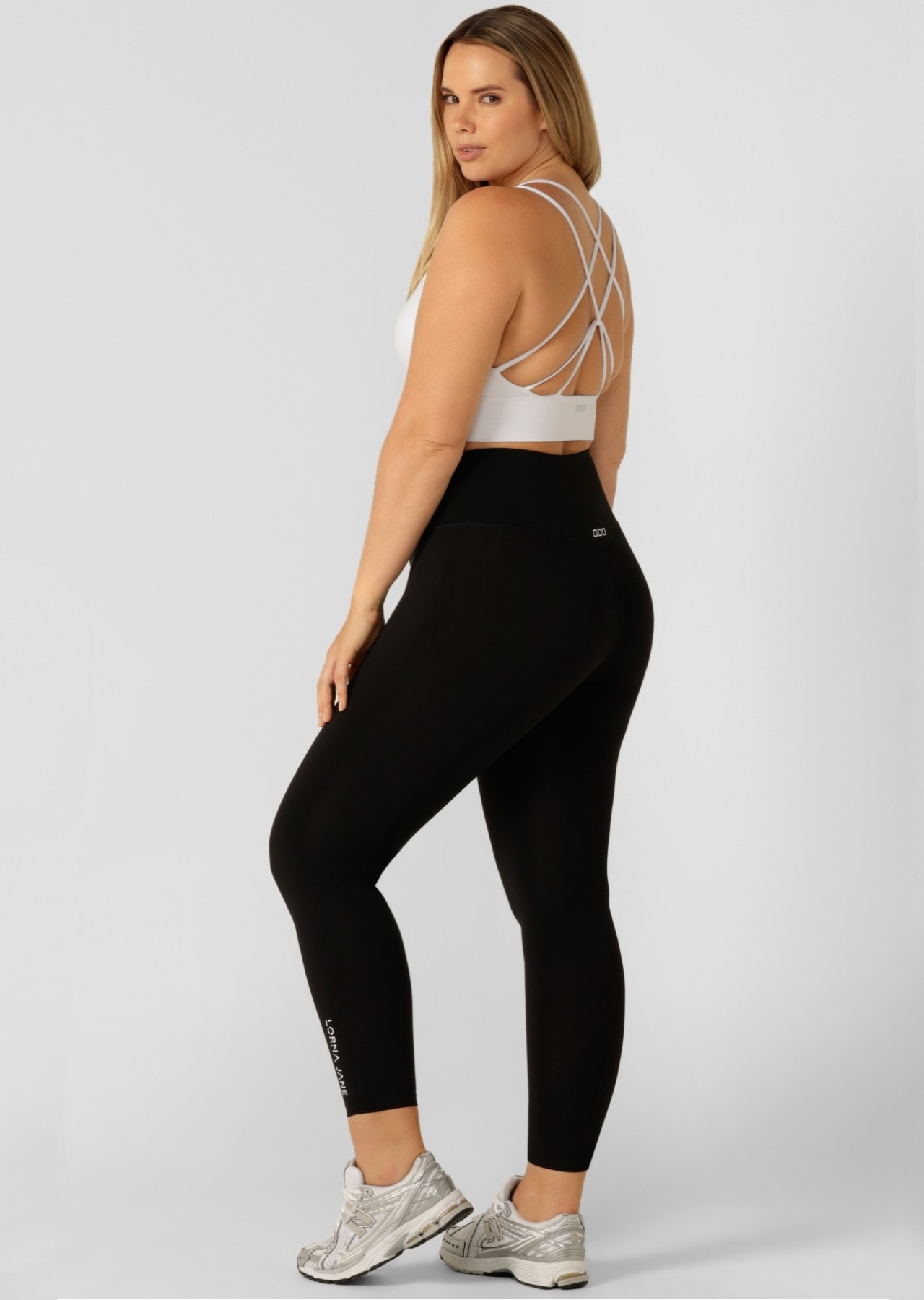 Lotus Ankle Biter Leggings | Black | Lorna Jane AU